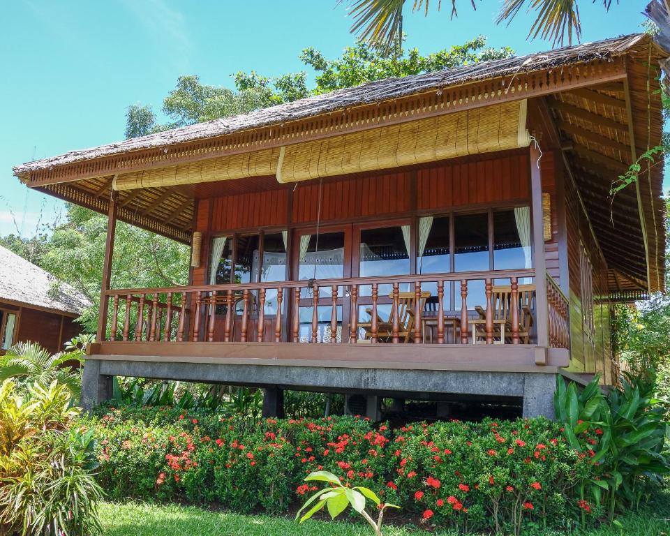 Tukang Pembuatan Rumah Kayu Villa Kayu Termurah Jakarta