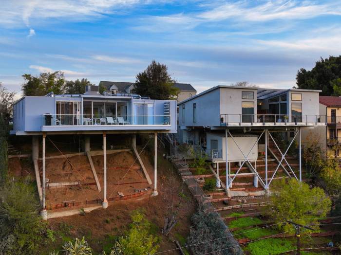 Stilt house houses built homes wood stilted stilts architecture plans la california outdoors modern clad mariscal building cool concrete jolla