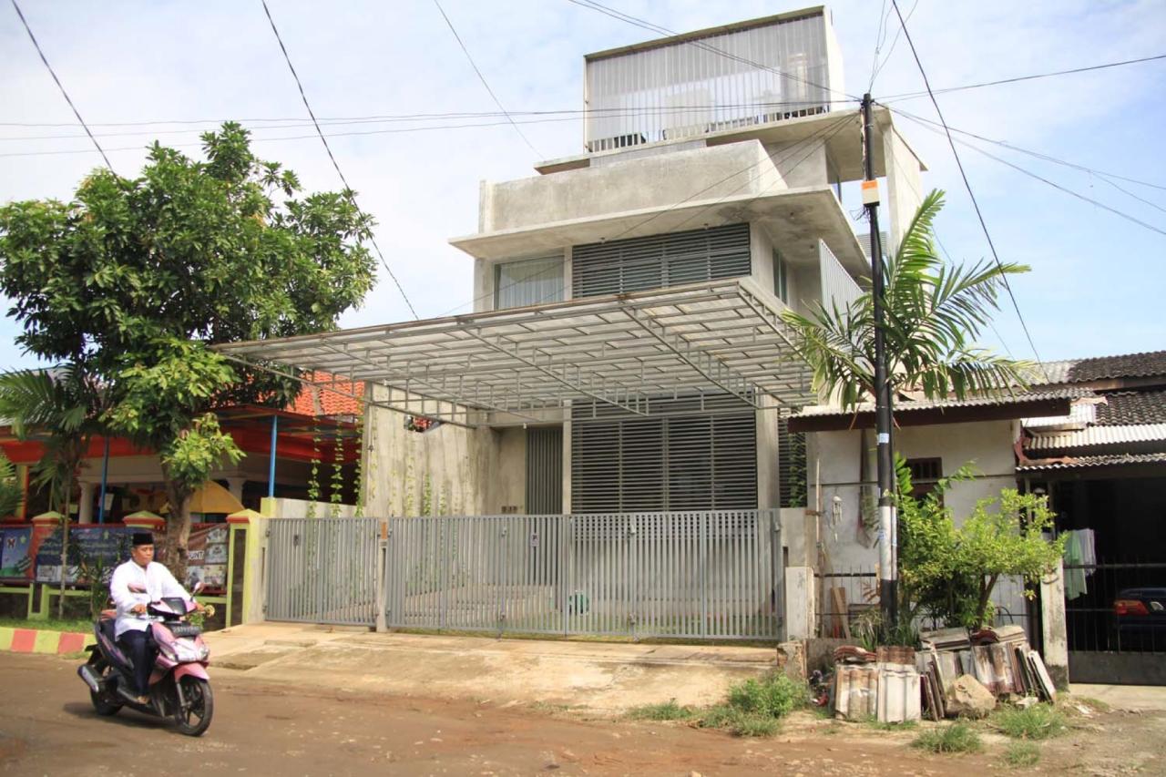 Jakarta house architecture raw indonesia houses archdaily exterior building year workshop