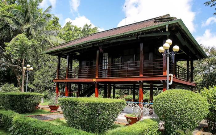 Stilts house houses built piers building asia stilt water pilings examples around world platform visit chang thai types homestratosphere