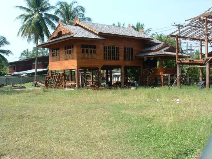 Teak house sale nr beach bahtsold roi yot dolphin sam bay